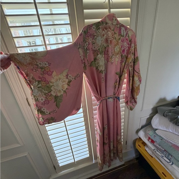 Spell & gypsy Collective Floral reversible Kimono Robe one size